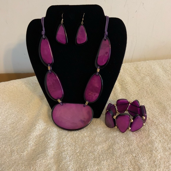 None Jewelry - Necklace and Earring  and Bracelet Set